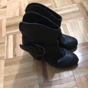 Black heeled booties